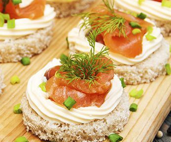 Come fare le tartine di Natale Come fare le tartine di Natale