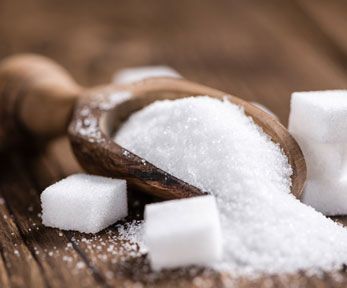 Come togliere il salato dal sugo con lo zucchero