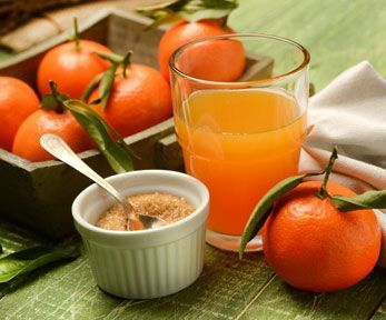 Come utilizzare lo zucchero di canna con la frutta Come utilizzare lo zucchero di canna con la frutta