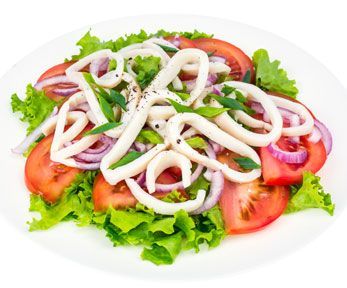 Come cucinare i calamari per l'insalata