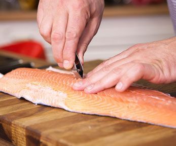 Come sfilettare il pesce per sushi