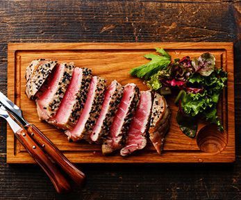Come cucinare il tonno fresco al sesamo Come cucinare il tonno fresco al sesamo