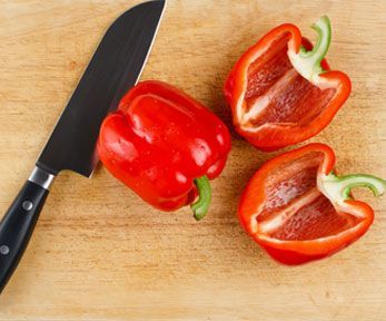 Come fare il pesto di peperoni crudi Come fare il pesto di peperoni crudi