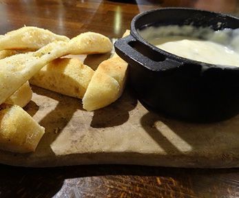 Come fare la fonduta di gorgonzola Come fare la fonduta di gorgonzola