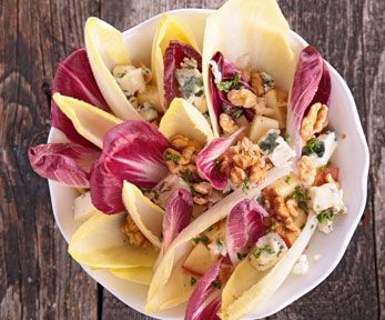 Come realizzare insalate con le verdure invernali crude