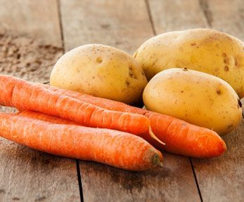 Come lessare le patate insieme ad altri ortaggi