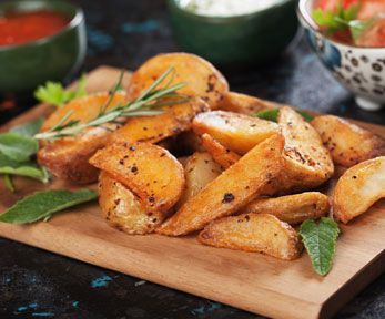 Come servire le patate al forno croccanti