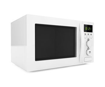 Spellare i pomodori usando il microonde