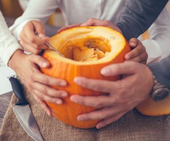 Come svuotare una zucca senza romperla