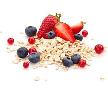 Gli ingredienti per realizzare il porridge Gli ingredienti per realizzare il porridge