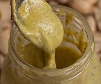 Pesto al miele, radicchio e noci