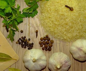 Primi piatti aromatizzati con chiodi di garofano