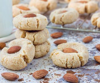 Come realizzare i biscotti con la pasta di mandorle