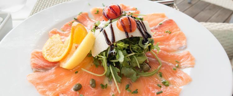 Come condire il salmone affumicato