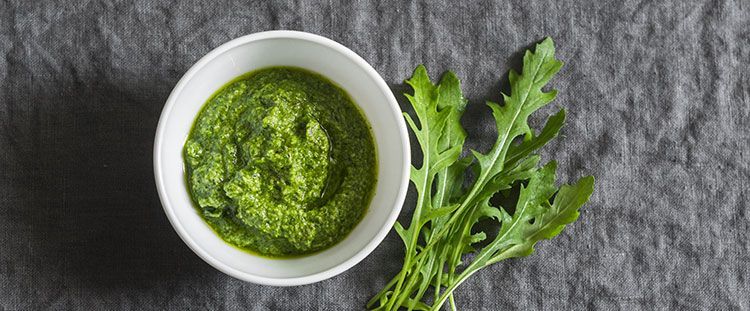 Come fare il pesto di rucola Come fare il pesto di rucola