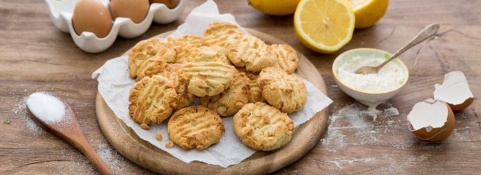 Biscotti con mandorle 