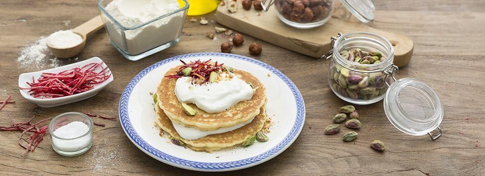 PANCAKES SALATI CON VERDURE E CERTOSINO