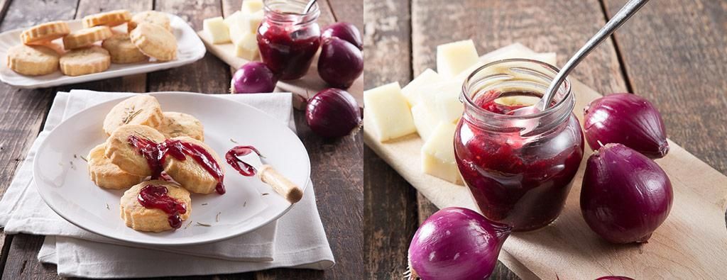 Biscotti salati al Pecorino Riserva Nera Cademartori e marmellata di cipolle di Tropea