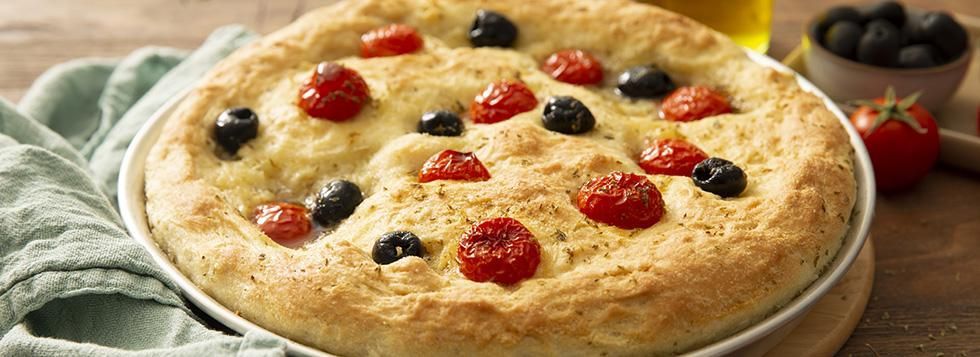 Focaccia Barese: ricetta facile e sfiziosa