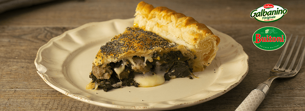 Pizza rustica con cavolo nero, salsiccia e Galbanino