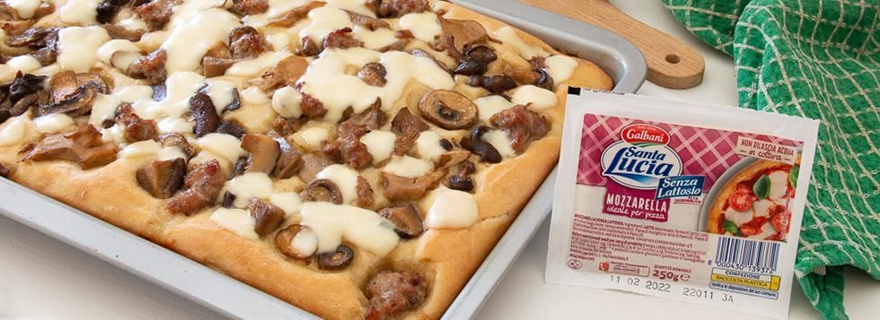 Pizza in teglia alla perugina alta e soffice
