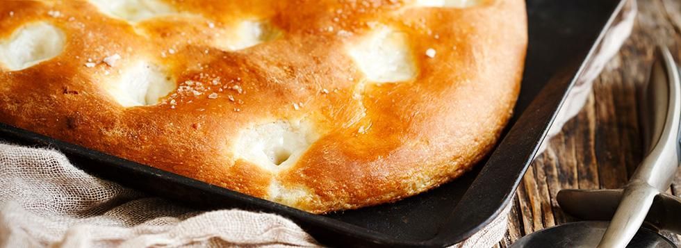 Focaccia gorgonzola, zucca e noci Focaccia gorgonzola, zucca e noci