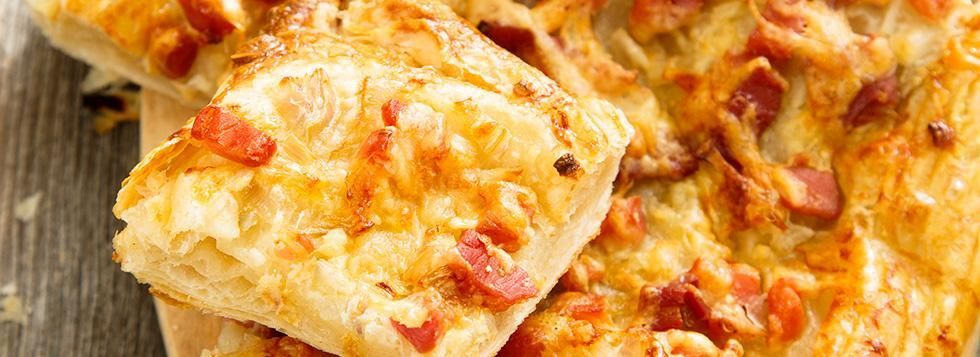 Torta salata con patate, speck e scamorza