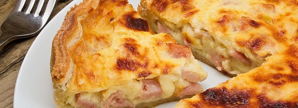 Torta salata prosciutto e scamorza