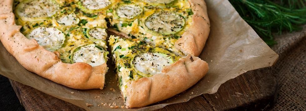 Torta salata con tonno e zucchine