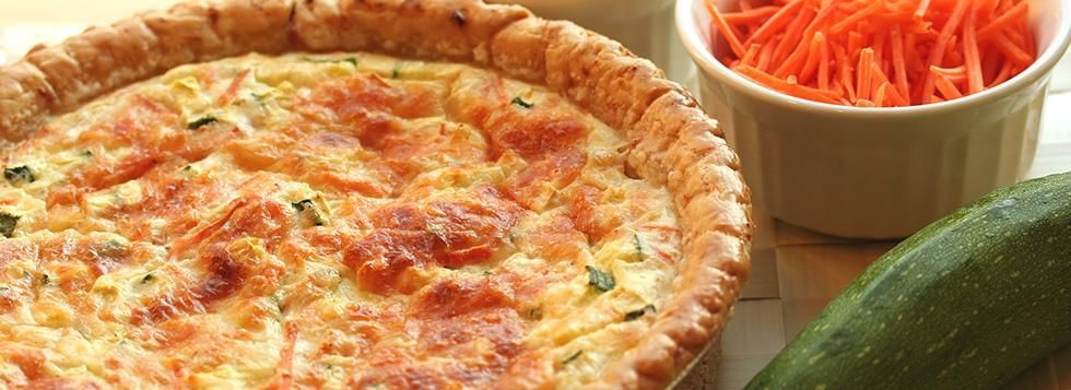 Torta salata con carote e scamorza