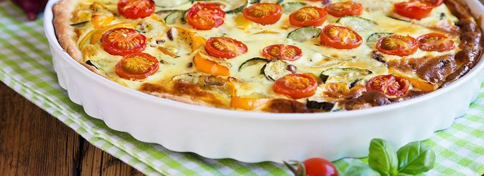 Torta con prosciutto, scamorza e pomodorini Torta con prosciutto, scamorza e pomodorini