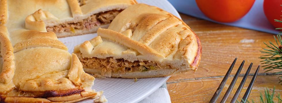 Torta salata con tonno e mozzarella