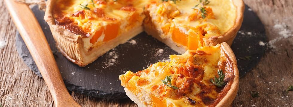 Torta salata con zucca e scamorza