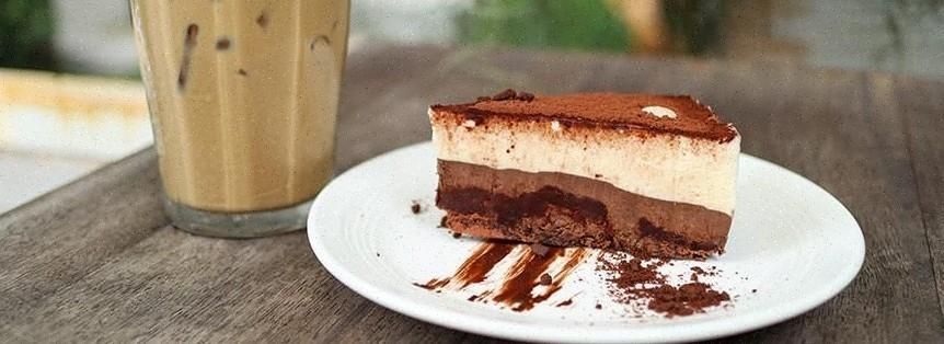 Tiramisu cake