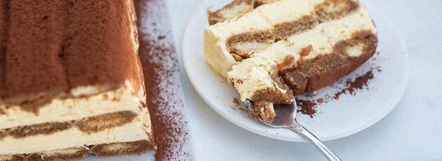 Tiramisu con panna senza uova Tiramisu con panna senza uova