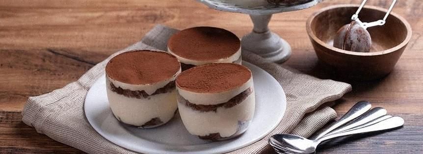 Tiramisù con panna e mascarpone senza uova