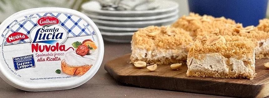 Cheesecake al caramello salato con arachidi Cheesecake al caramello salato con arachidi