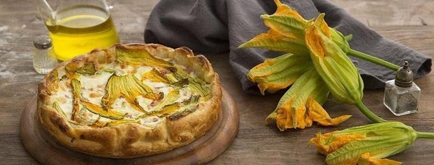 Quiche con fiori di zucca