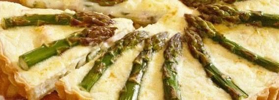 Torta salata con asparagi e ricotta Torta salata con asparagi e ricotta