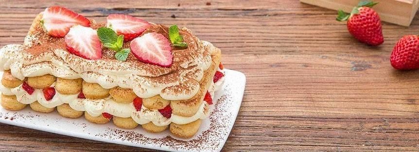 Tiramisù alla fragola Tiramisù alla fragola