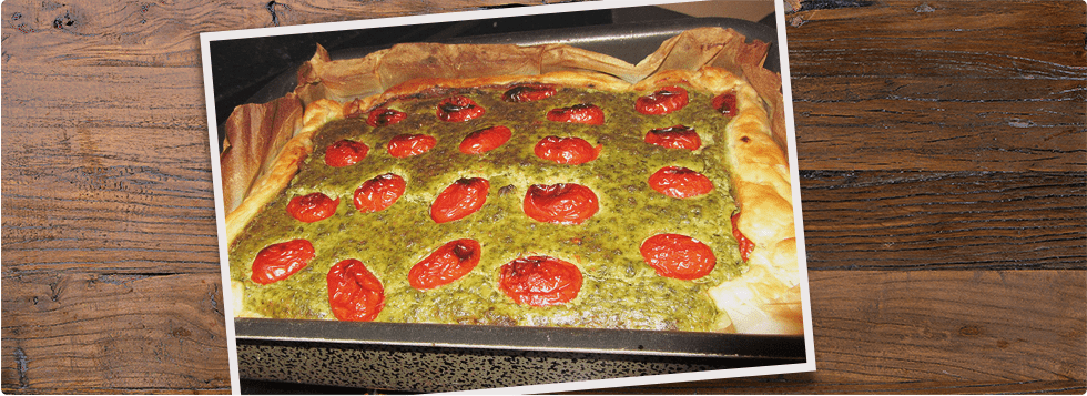 Torta salata con pomodorini