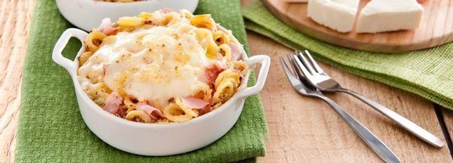 Cocottine di anellini, prosciutto cotto e formaggini
