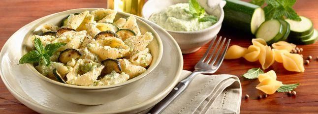 Conchiglioni con crema di mascarpone e zucchine