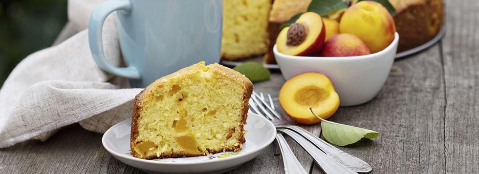 Ciambella alle pesche