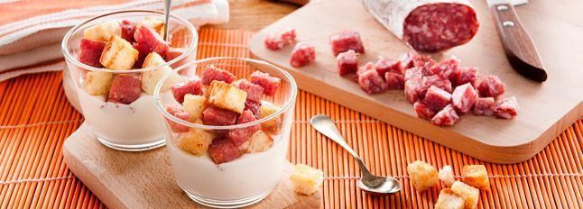 Bicchierini di crema alla Certosa, dadini di Galbanetto e pane croccante