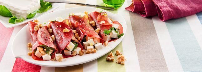 Rotolini di bresaola, Formaggio Zero Grassi, noci e rucola