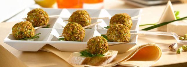 Bocconcini di Formaggini Bel Paese, uva e pistacchio