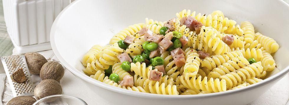 Pasta piselli e prosciutto cotto
