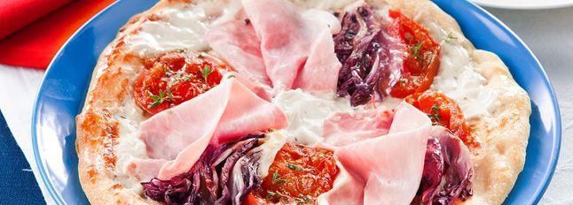 Pizza radicchio e zola con prosciutto cotto