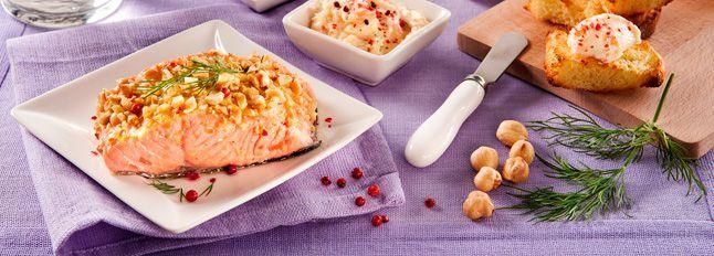 Filetto di salmone in crosta di nocciole
